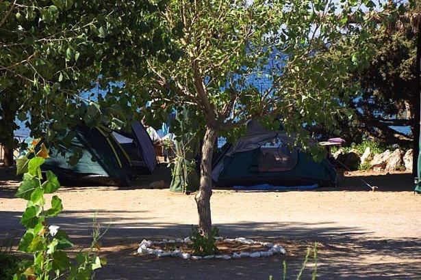 ホテルGrammeno Camping Kountoura Selino エクステリア 写真